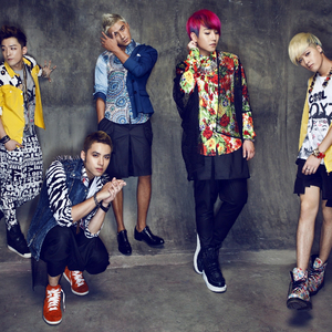 裸男男同大学生xnxx
